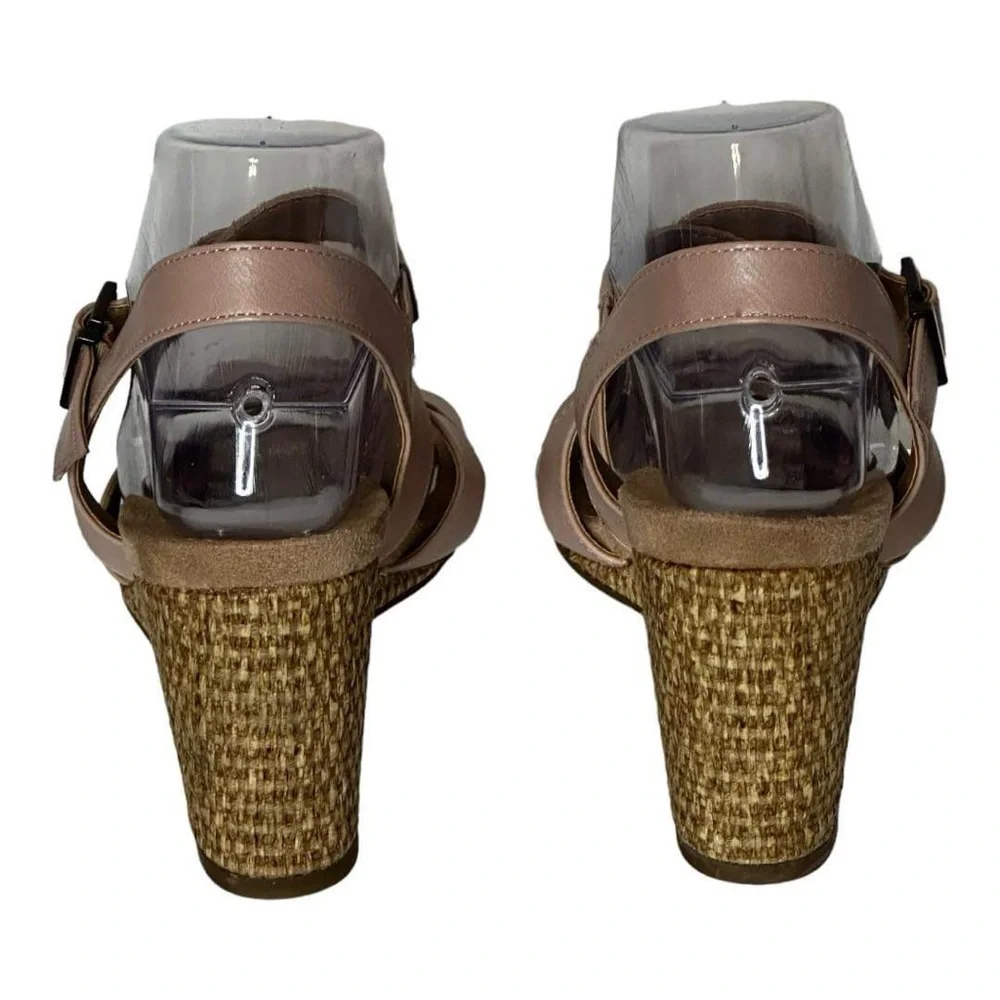 LifeStride Women’s Harbor Faux Leather Strappy Wedge Sandals - Picture 5 of 7